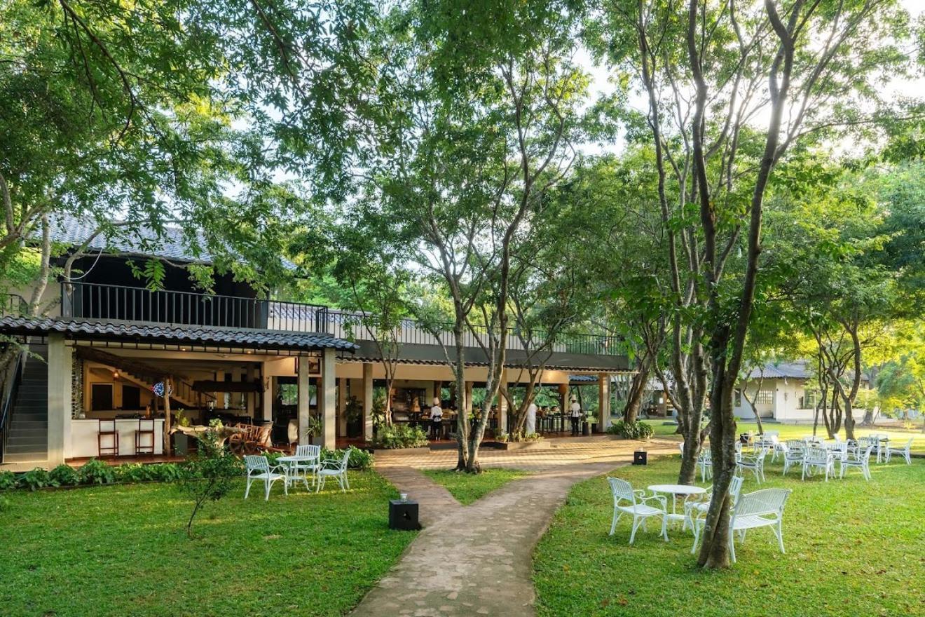 Kassapa Lions Rock Hotel Sigiriya Luaran gambar