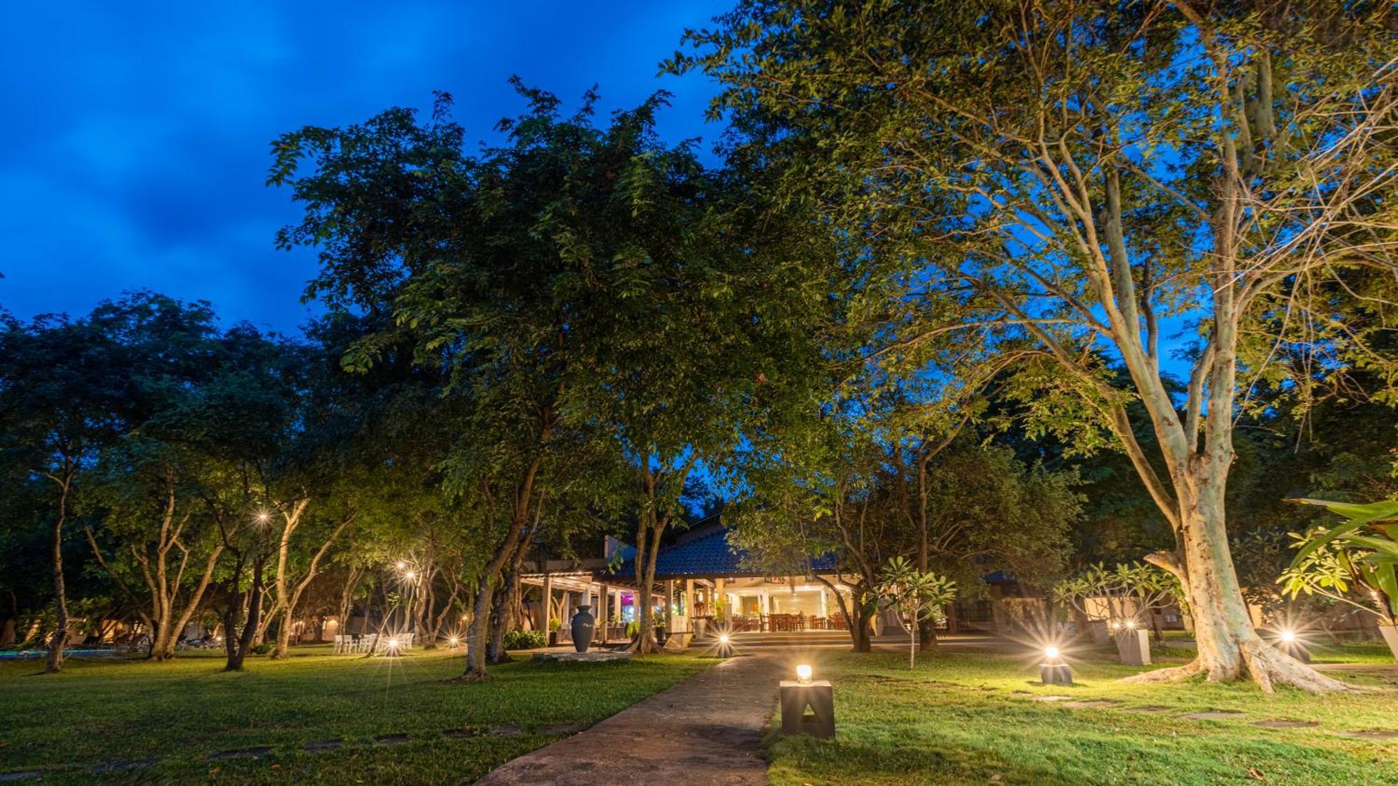 Kassapa Lions Rock Hotel Sigiriya Luaran gambar